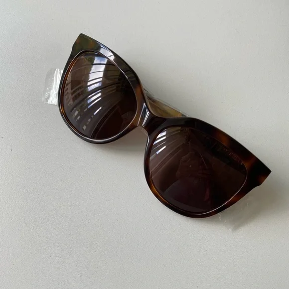 Mohala Eyewear | Accessories | Mohala Eyewear Pikake In  display picture 1
